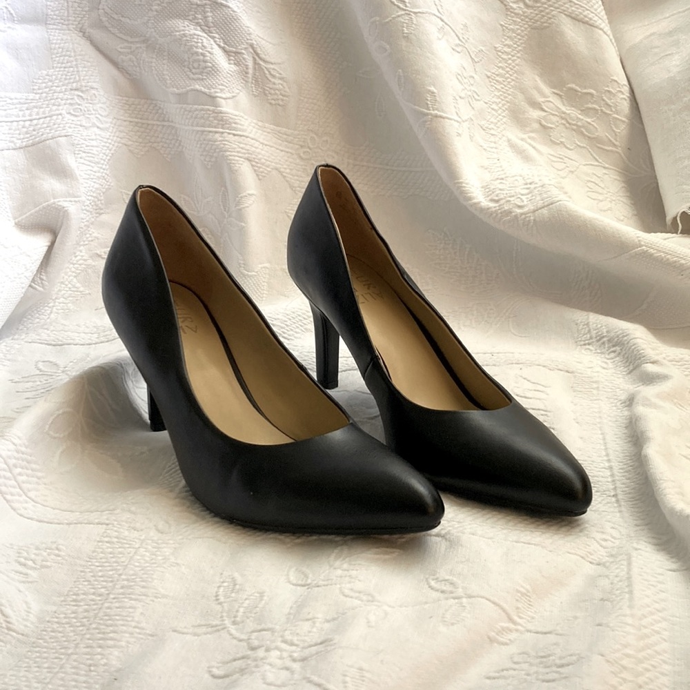 Naturalizer Sexy Black Pump